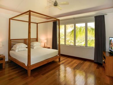 St. Barts Home 897869