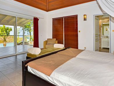 St. Barts Home 897870