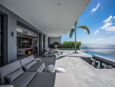 St. Barts Home 897876