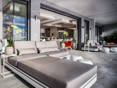 St. Barts Home 897876