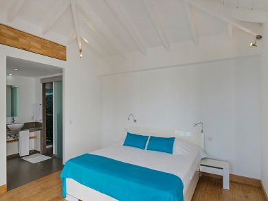 St. Barts Home 897879 St. Barts Home 897879