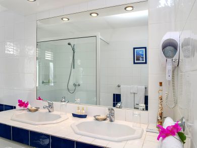 St. Barts Home 897880