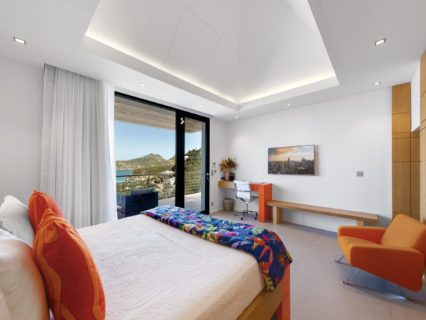 Anse Des Cayes St Barts Luxury Villa Pool & Staff