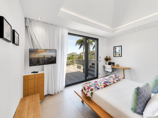 Anse Des Cayes St Barts Luxury Villa Pool & Staff
