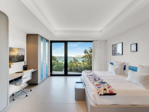 Anse Des Cayes St Barts Luxury Villa Pool & Staff