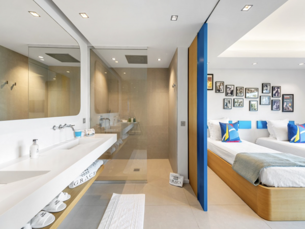 Anse Des Cayes St Barts Luxury Villa Pool & Staff