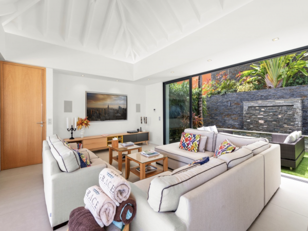 Anse Des Cayes St Barts Luxury Villa Pool & Staff