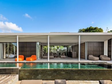 St. Barts Home 897883