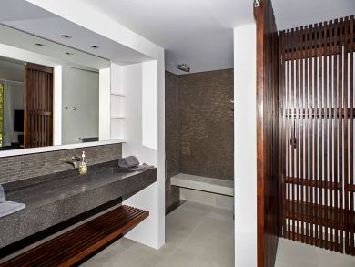 St. Barts Home 897883