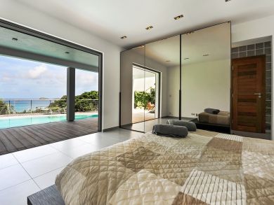 St. Barts Home 897886