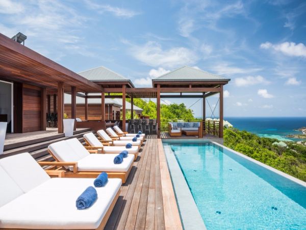 St. Barts Home 897888
