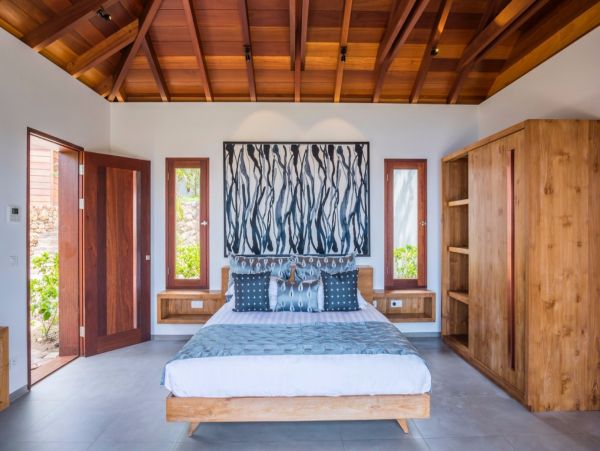 St. Barts Home 897888