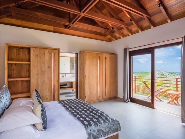 St. Barts Home 897888