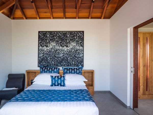 St. Barts Home 897888