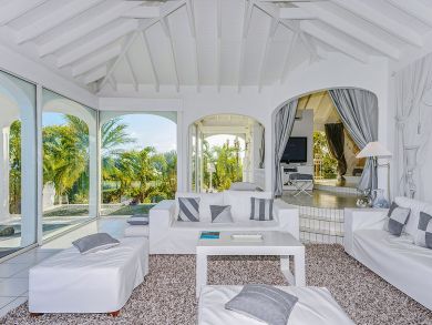 St. Barts Home 897892