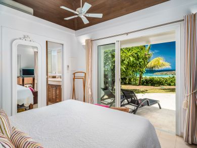 ST. BARTHS 4 BEDROOM LUXURY VILLA WITH POOL AND VIEW