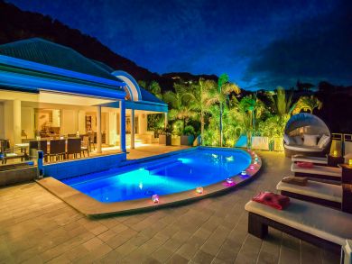 ST. BARTHS 4 BEDROOM LUXURY VILLA WITH POOL AND VIEW