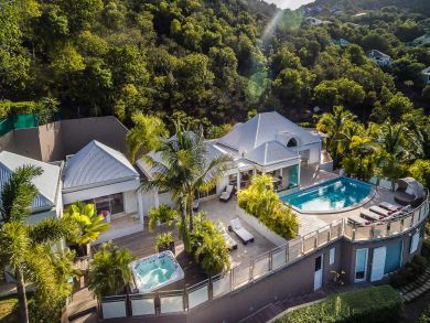 ST. BARTHS 4 BEDROOM LUXURY VILLA WITH POOL AND VIEW