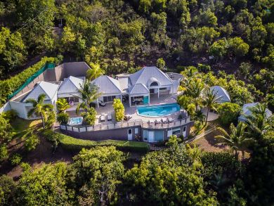 ST. BARTHS 4 BEDROOM LUXURY VILLA WITH POOL AND VIEW