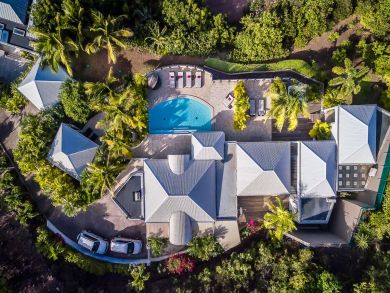 ST. BARTHS 4 BEDROOM LUXURY VILLA WITH POOL AND VIEW