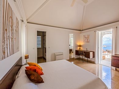 St. Barts Home 897896