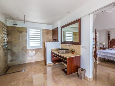 St. Barts Home 897896