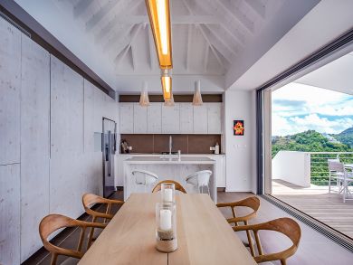 St. Barts Home 897899