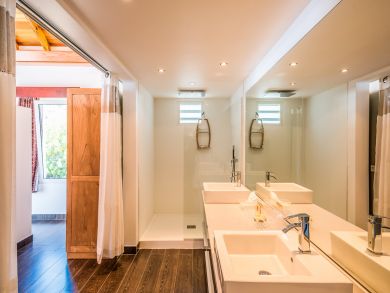 St. Barts Home 897901