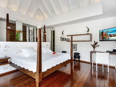 St. Barts Home 897905