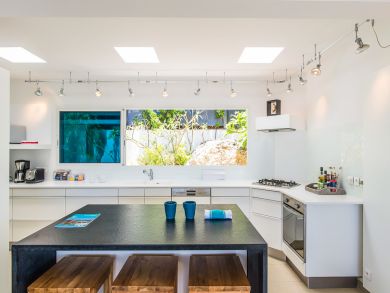 St. Barts Home 897907