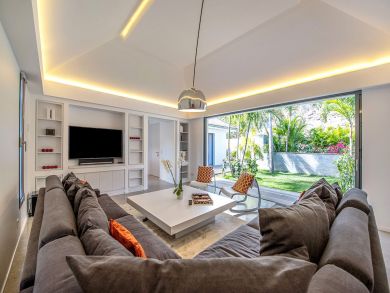 St. Barts Home 897908