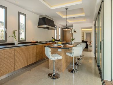 St. Barts Home 897908