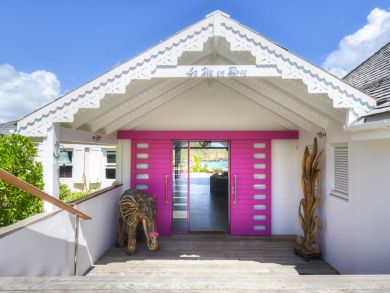 St. Barts Home 897909