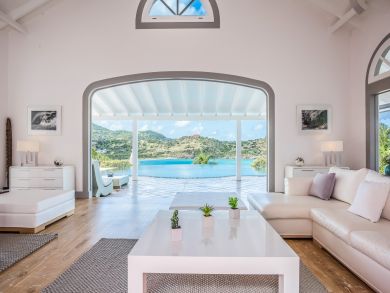 St. Barts Home 897911