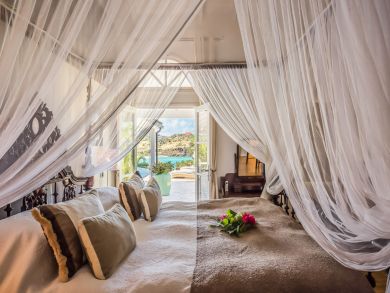 St. Barts Home 897911