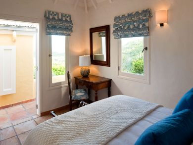 St. Barts Home 897912