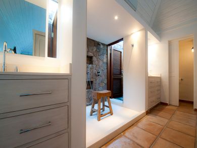 St. Barts Home 897912