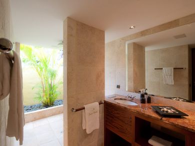 St. Barts Home 897912