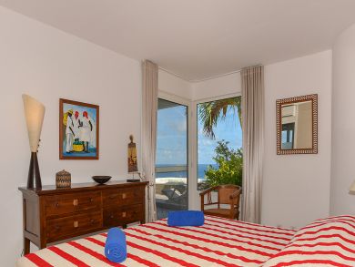 St. Barts Home 897913