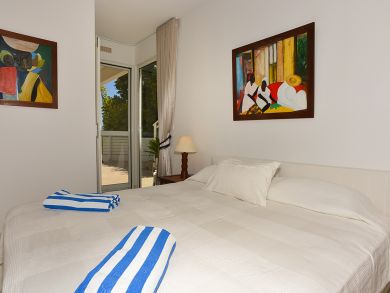 St. Barts Home 897913