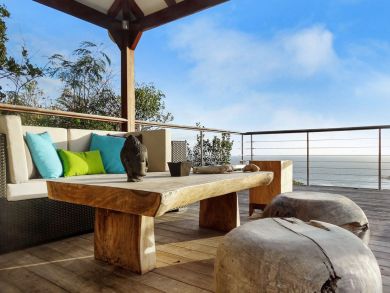St. Barts Home 897916