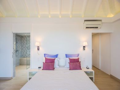 St. Barts Home 897919
