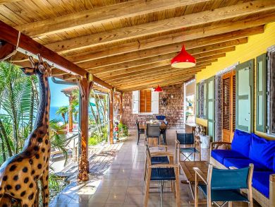 St. Barts Home 897921