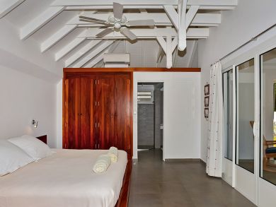 St. Barts Home 897926