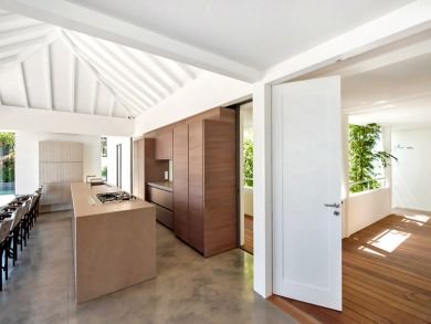 St. Barts Home 897927