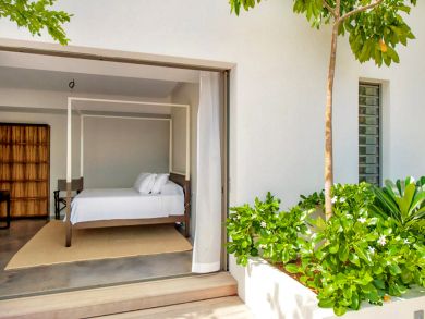 St. Barts Home 897927