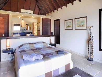 St. Barts Home 897928