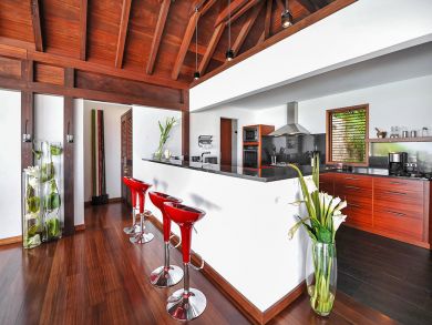 St. Barts Home 897930