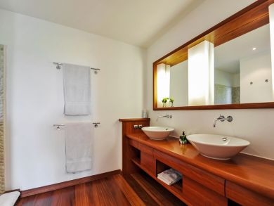 St. Barts Home 897930