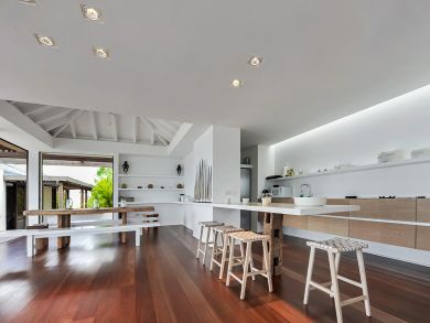 St. Barts Home 897933